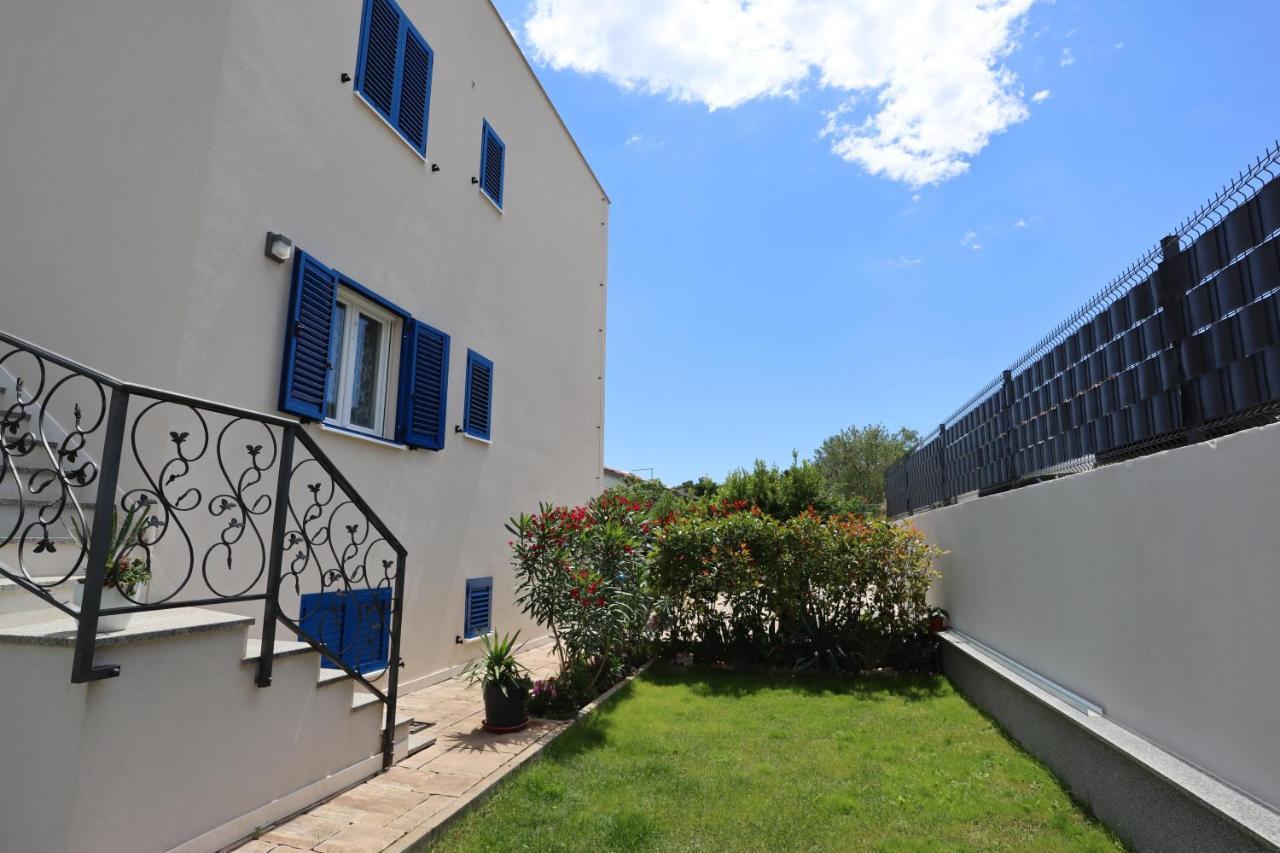 Villa La Bomboniera Slatine Exteriör bild
